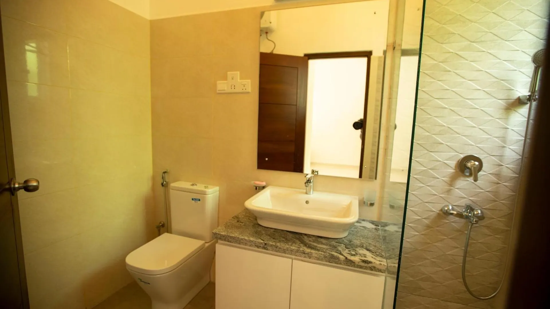 Resort Lake Villas Premium Kandy