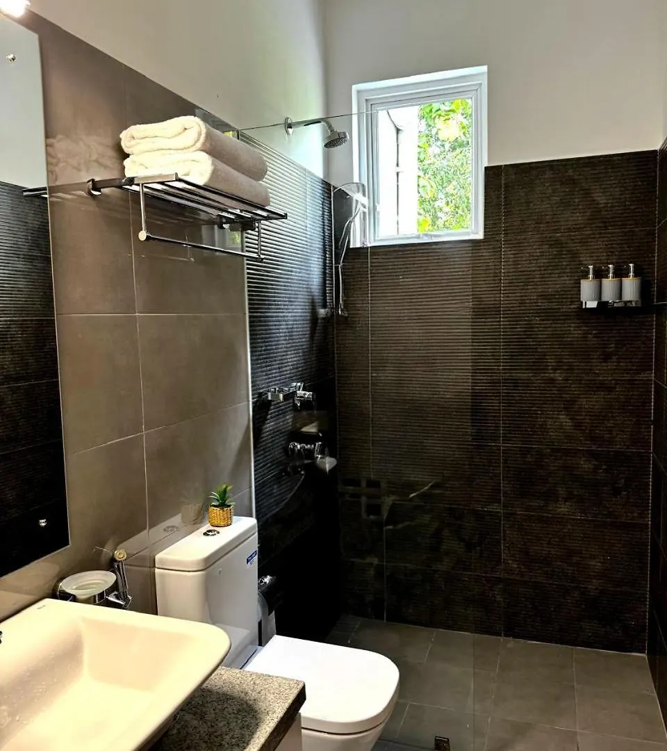 Lake Villas Premium Kandy 0*,