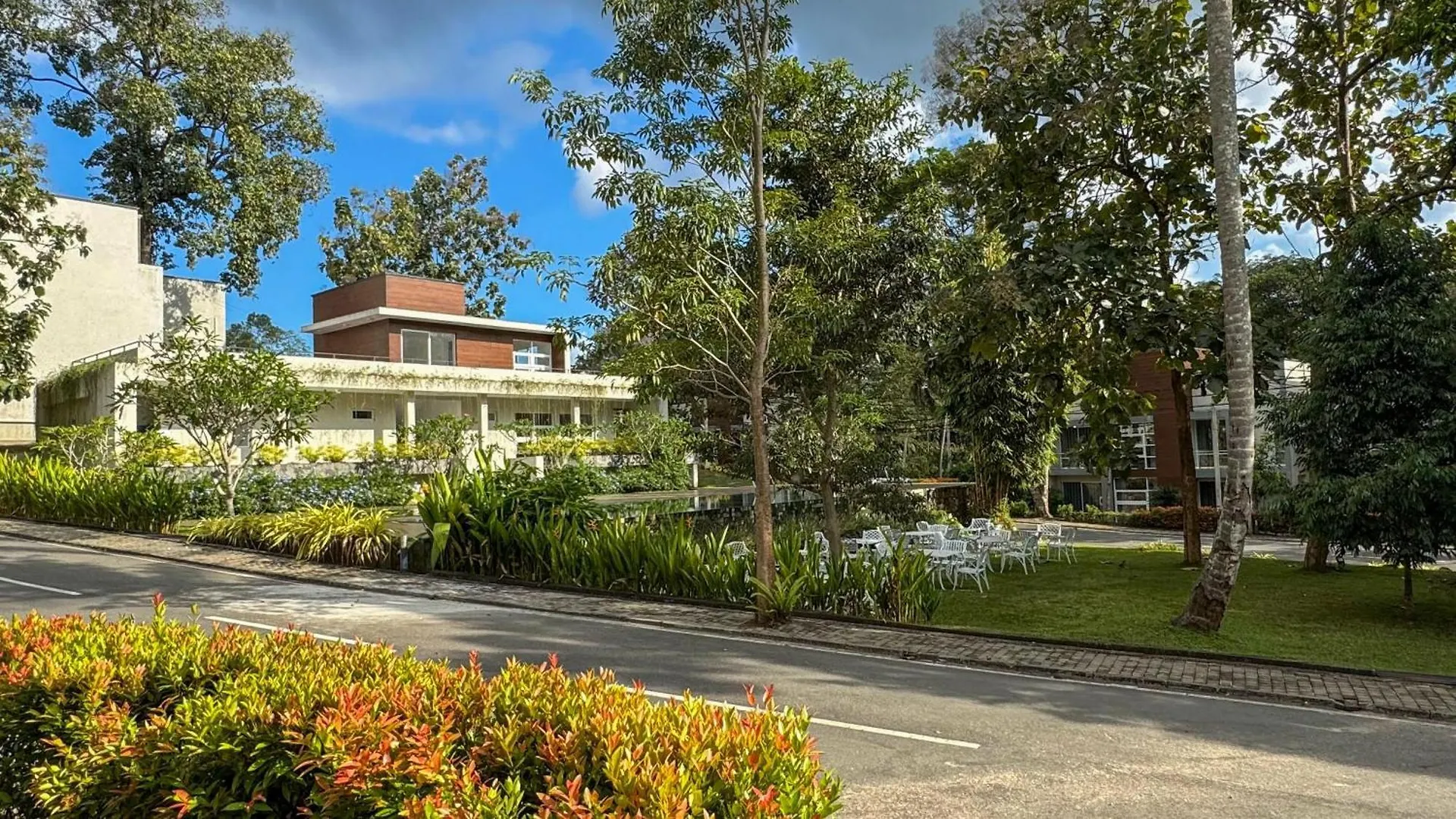 Resort Lake Villas Premium Kandy Sri Lanka
