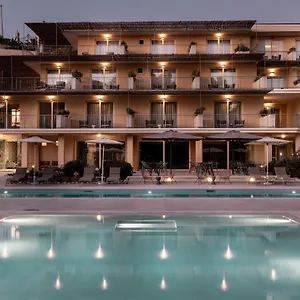 *** Resort Luna Minoica And Italy